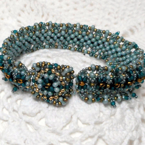 Beading tutorial Chameleon peyote bracelet